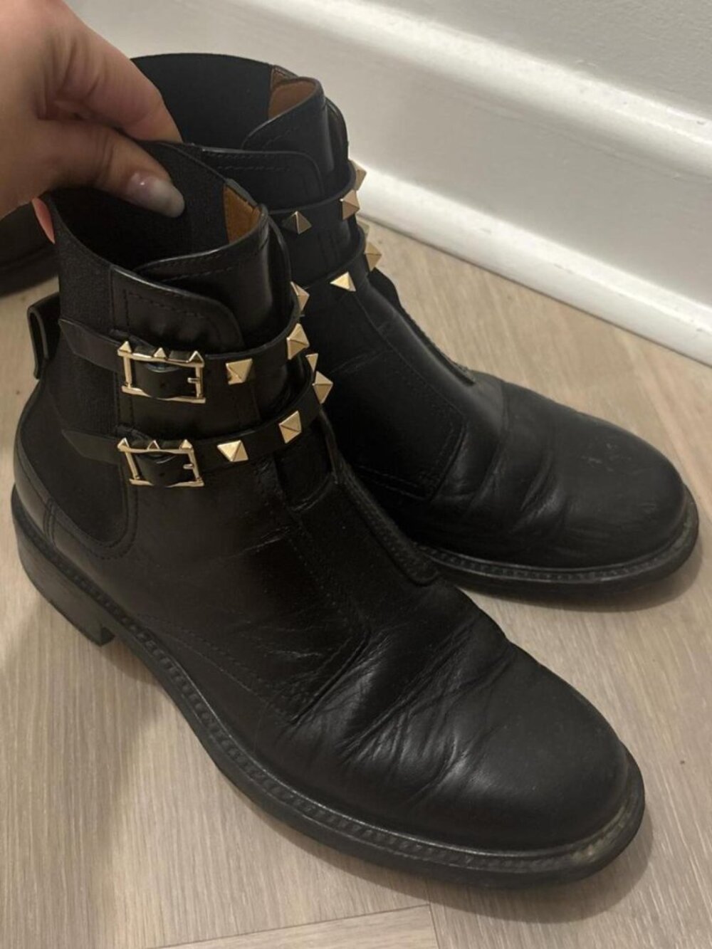 Valentino Garavani Rockstud 20MM Calfskin Black Ankle Chelsea Boots